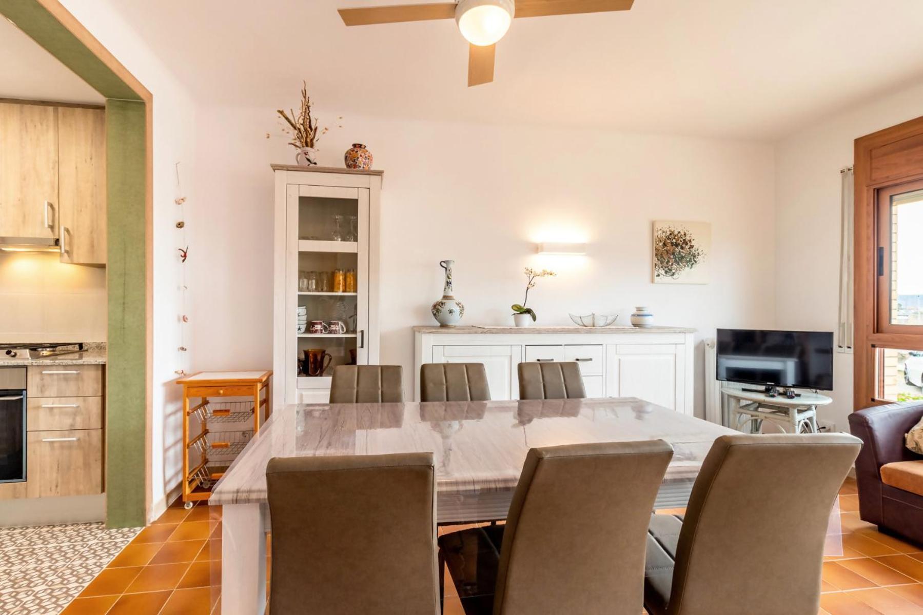 Apartamento Sant Carles 22 Soleado Con Vistas Al Mar Gerona