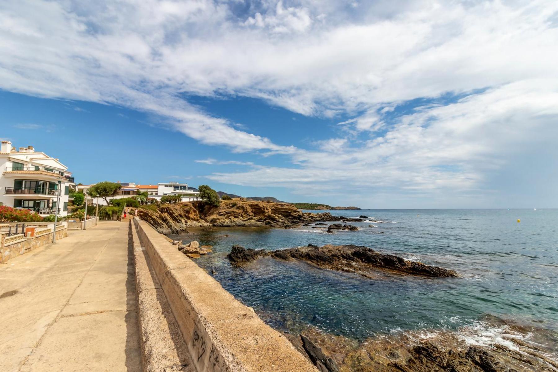 Apartamento Sant Carles 22 Soleado Con Vistas Al Mar Gerona